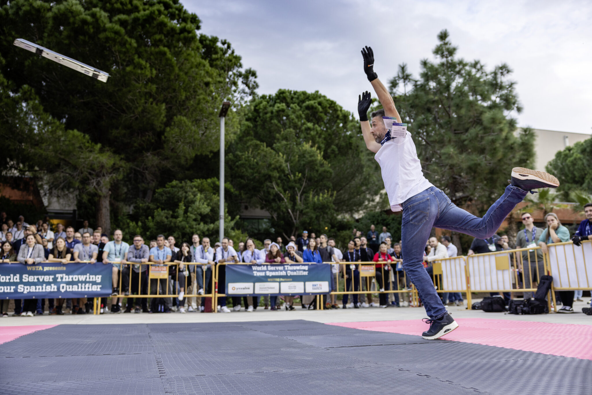 Throw Competition World Server Throwing Championship - CloudFest USA