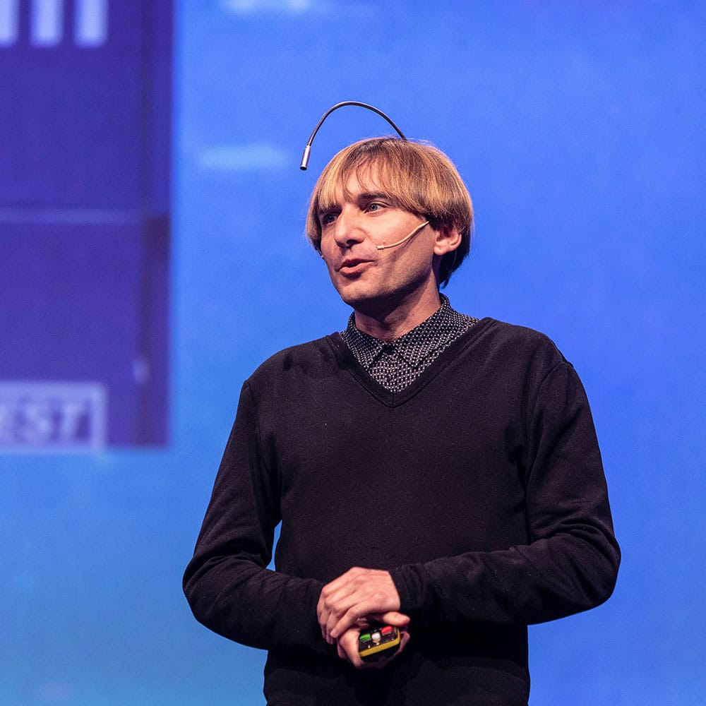 Neil Harbisson - Cyborg-Artist
