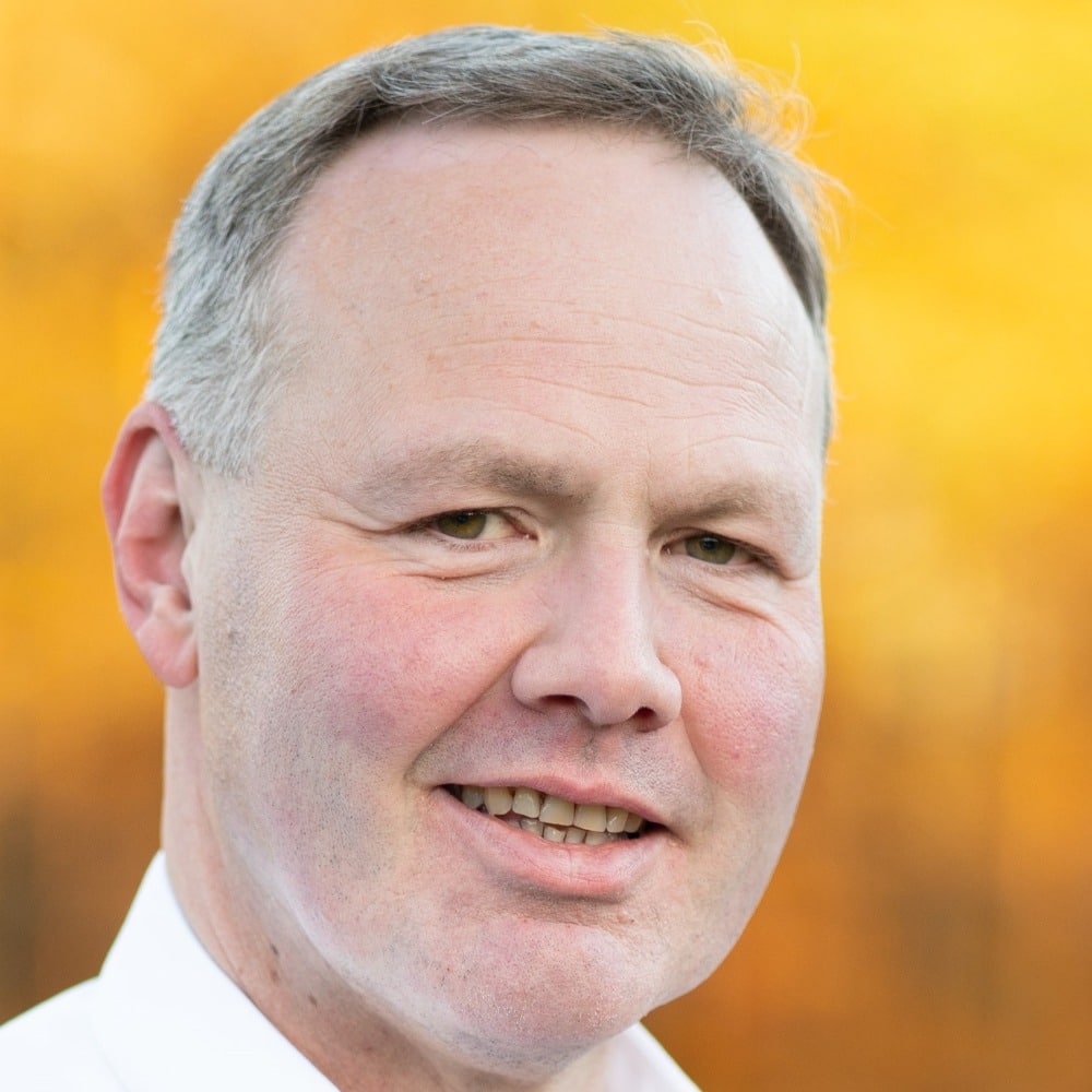 Headshot Marcus stier COMBACK